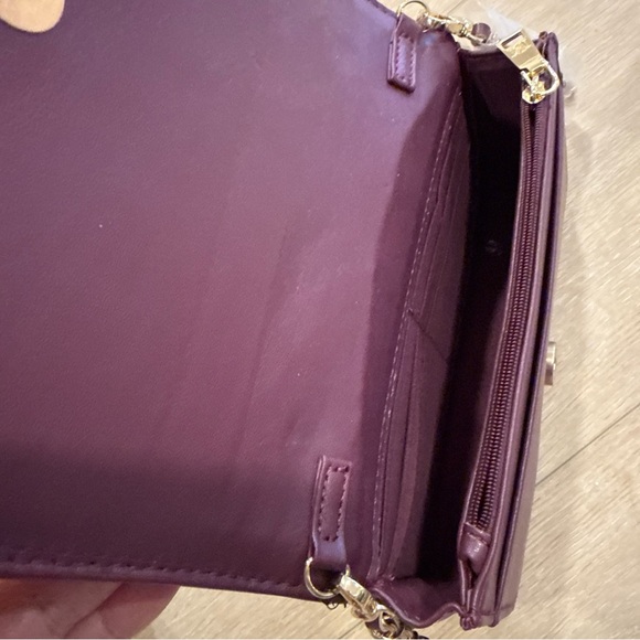 Badgley Mischka Small Pleated Crossbody Bag Vegan Leather Burgundy Plumb NWT - Picture 6 of 12